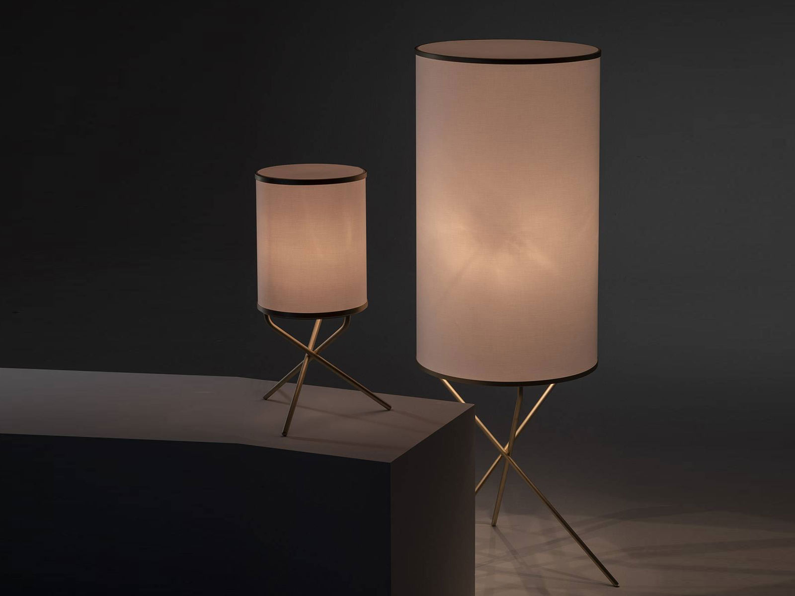 Nahoor Syrhia Table Lamp