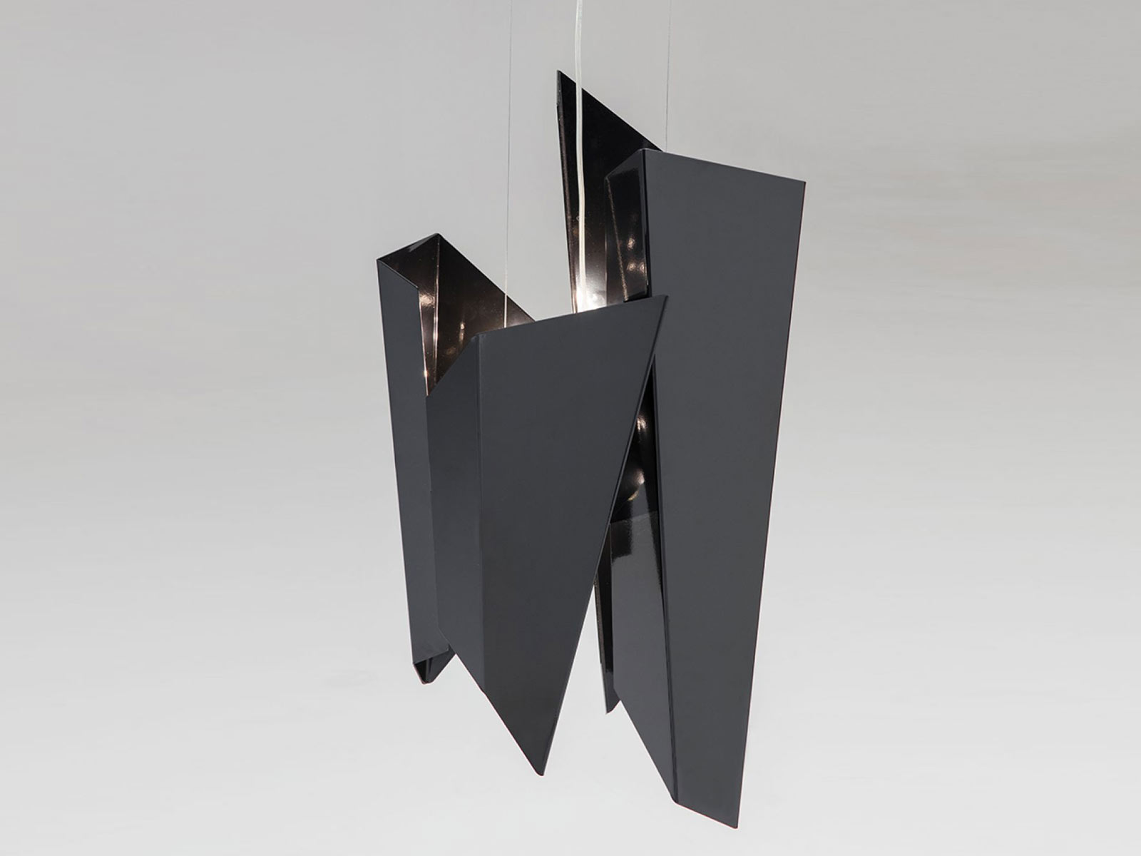 Nahoor Wright Horizontal Suspension Lamp 2