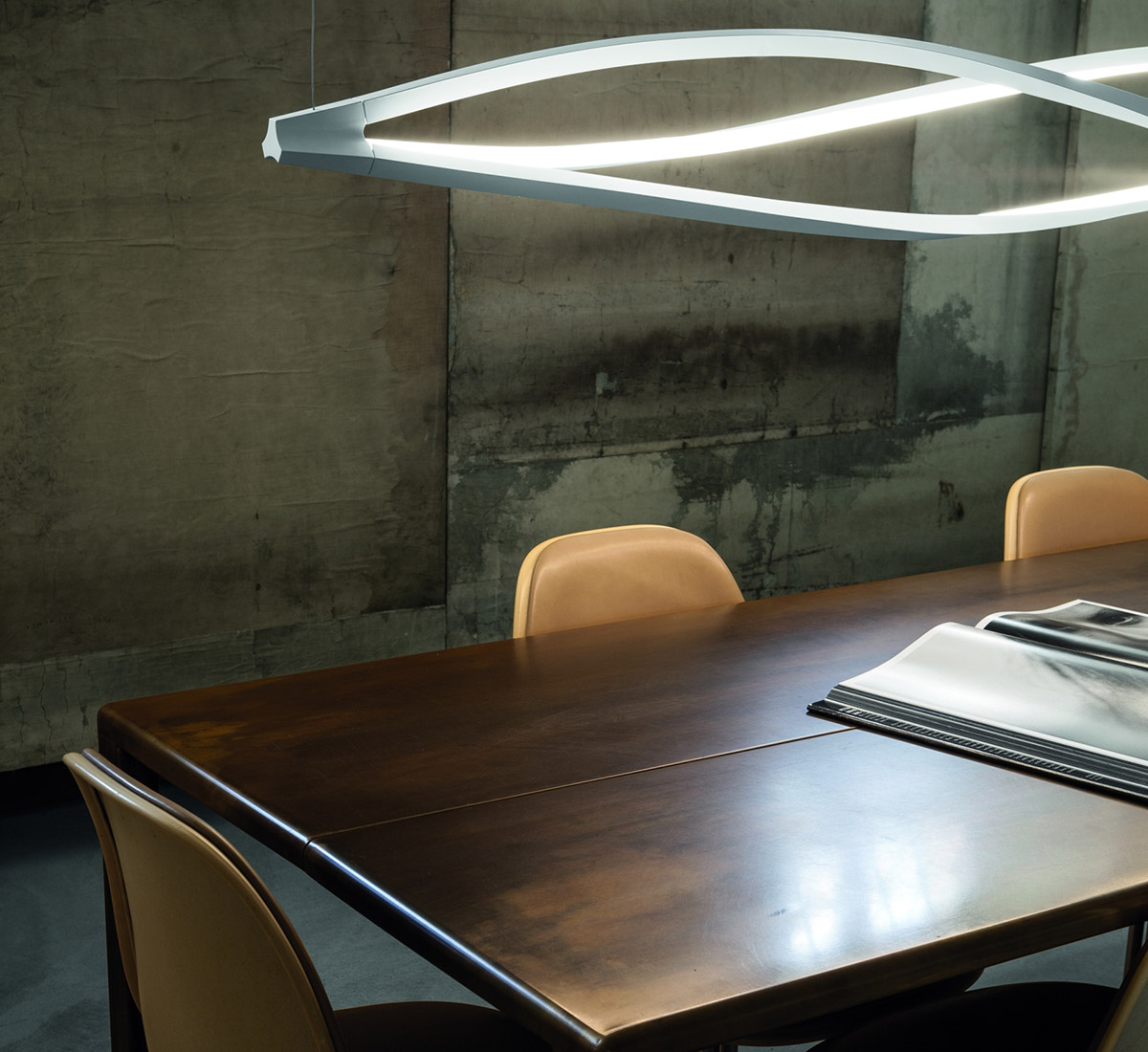 Nemo In The Wind Horizontal Suspension Lamp White