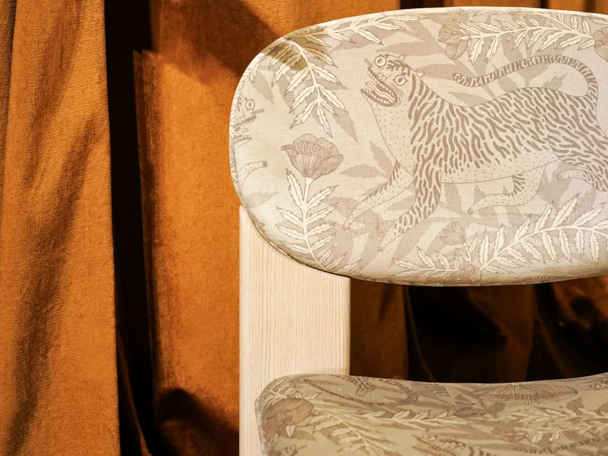 Noom Archipen Chair Artistry Edition