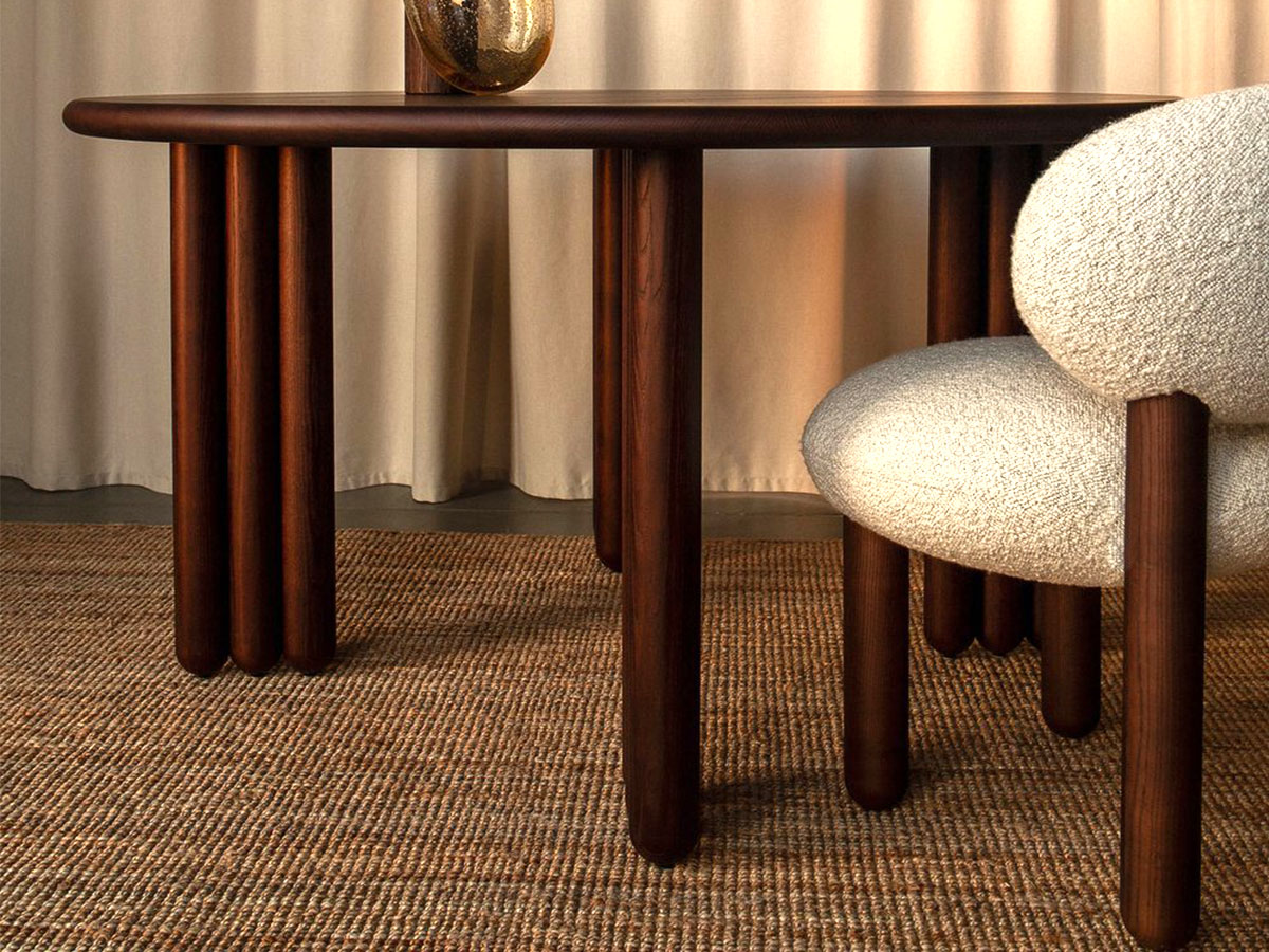 Noom Flock Dining Table Round