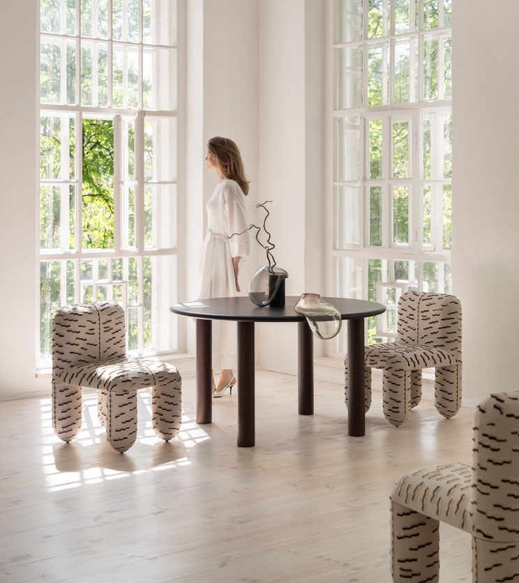 Noom Hello Chair