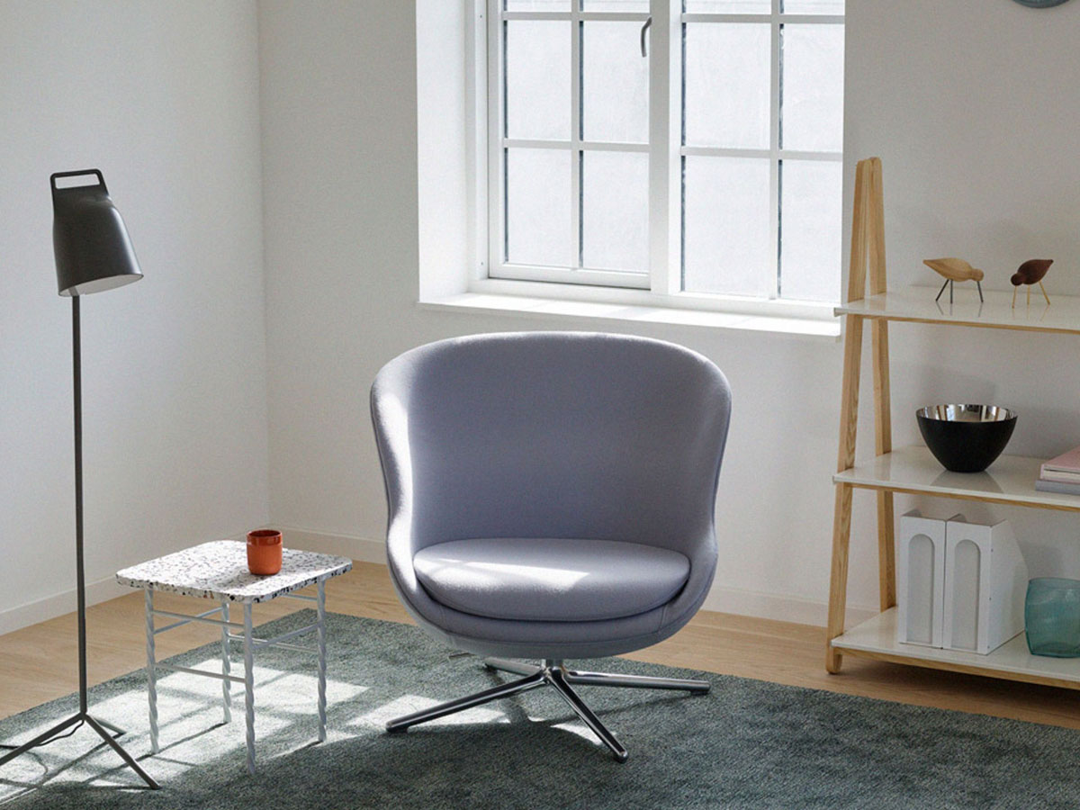 Normann Copenhagen Hyg Lounge Chair Low Swivel Alu