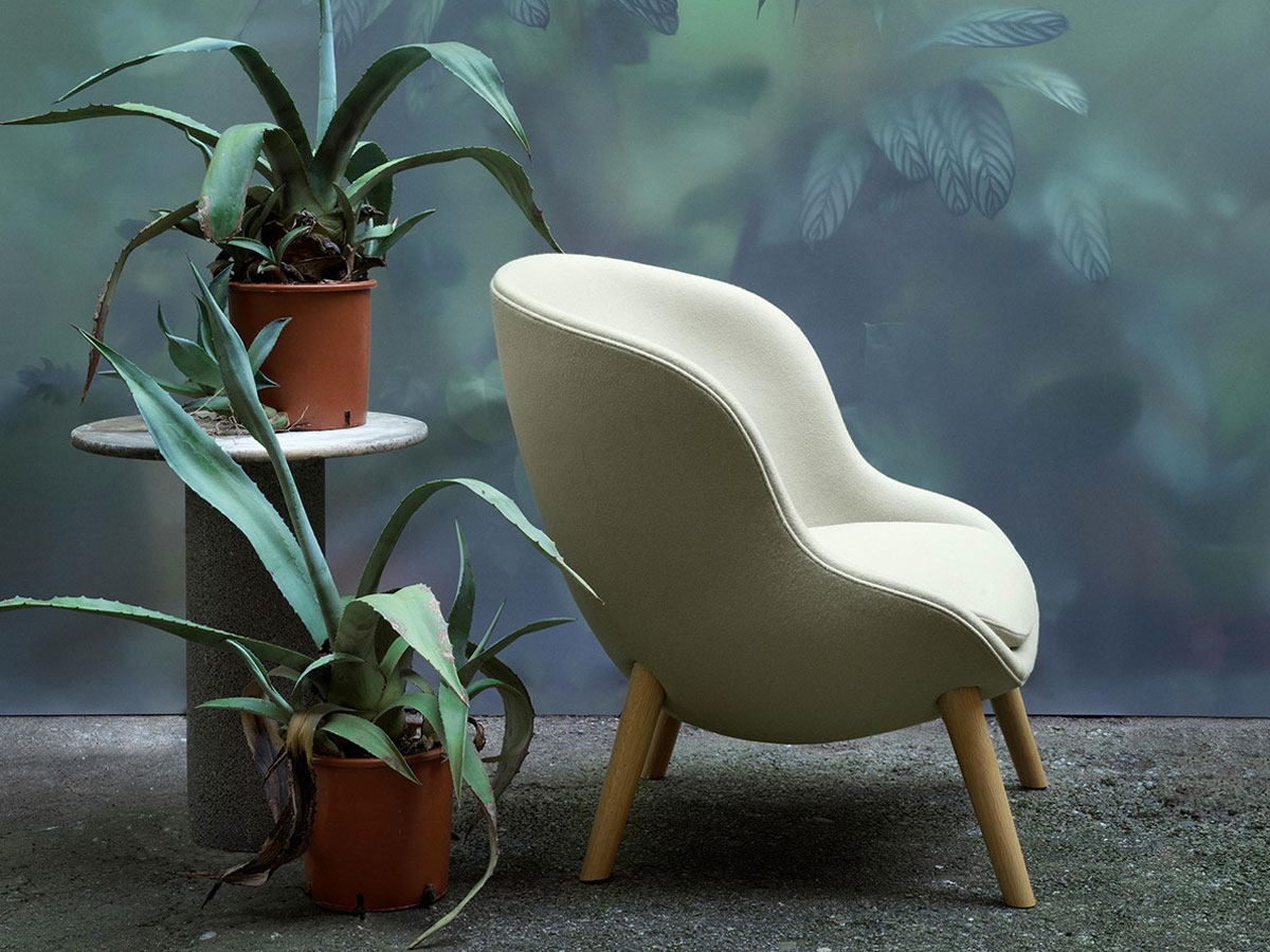 Normann Copenhagen Hyg Lounge Chair Low Oak