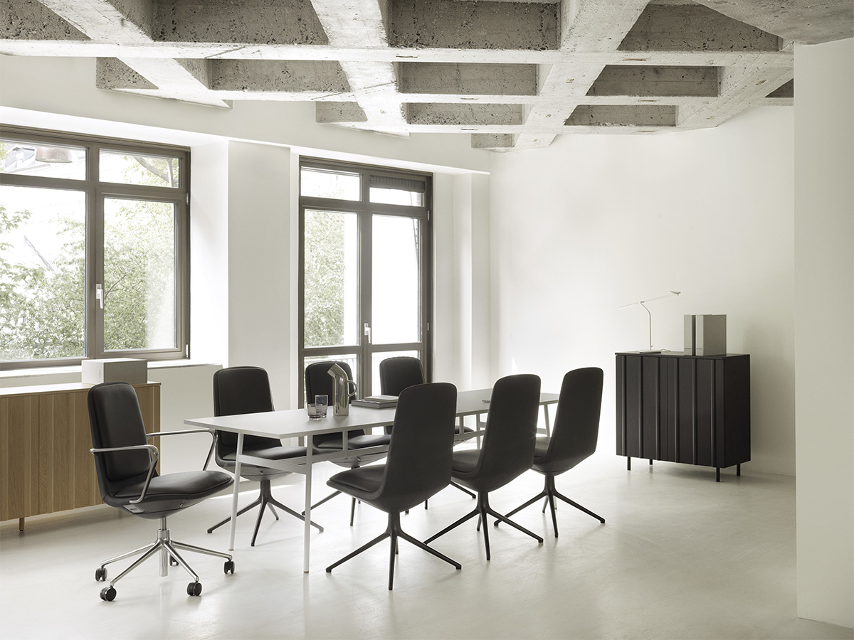 Normann Copenhagen Off Armchair Low 5w With Armrests