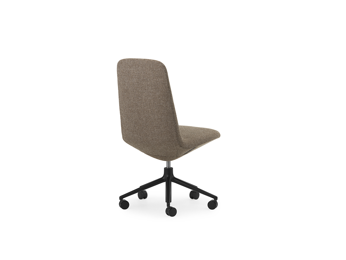 Normann Copenhagen Off Chair Low 5w