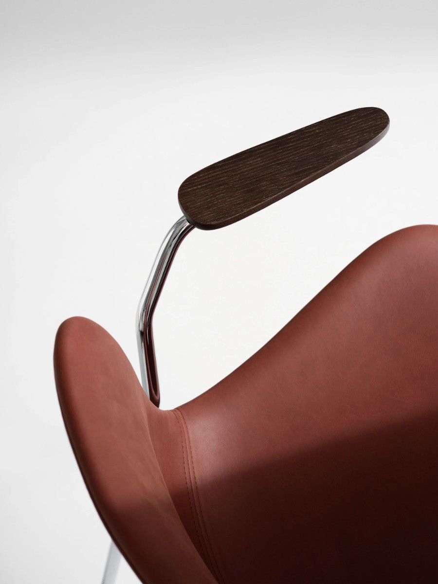 NORR11 Langue Chair With Armrests
