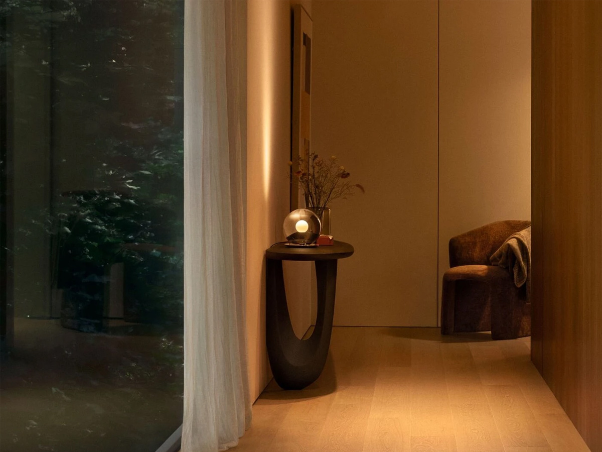 Occhio Luna Basso Table Lamp