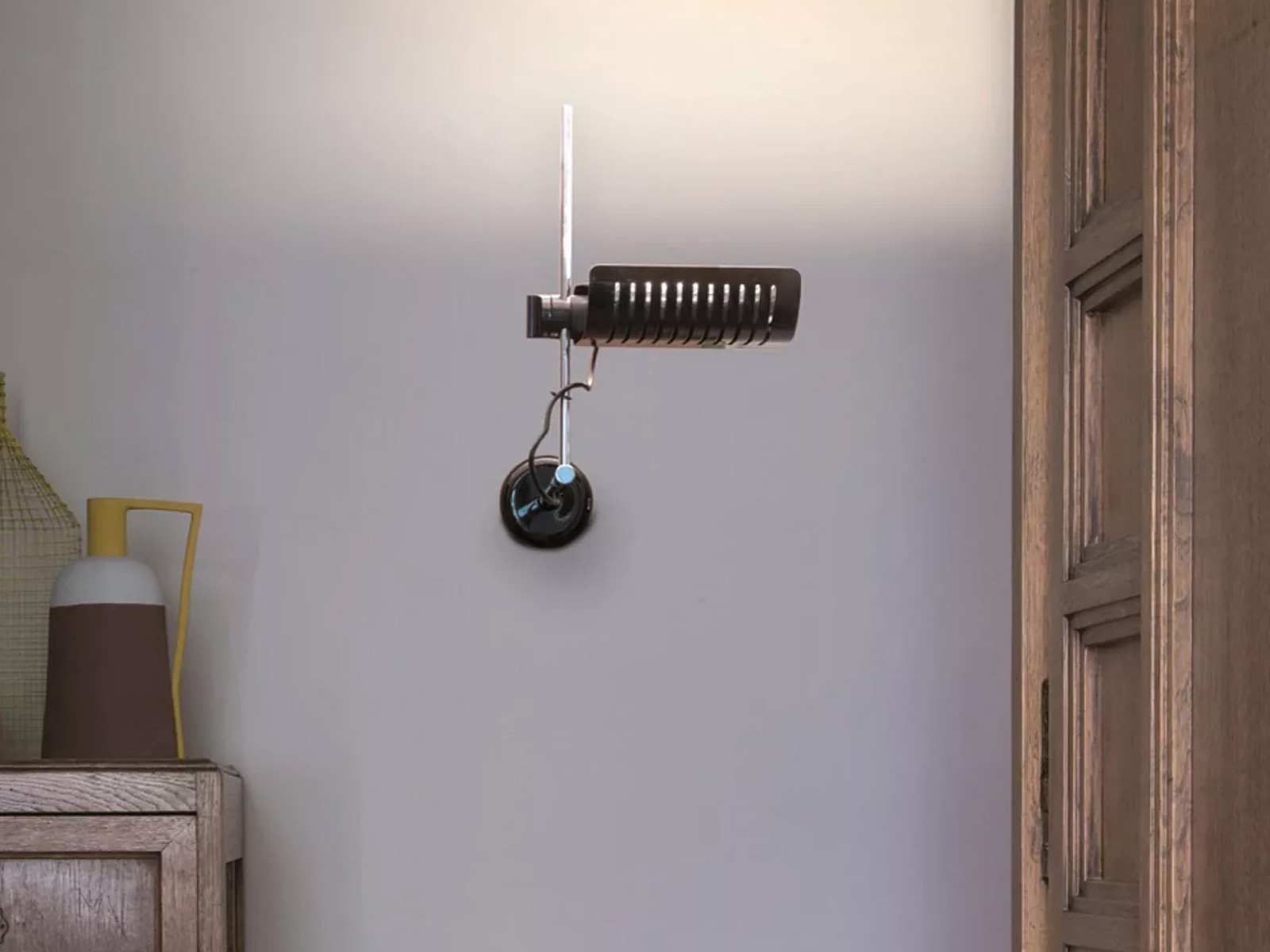 Oluce Colombo Wall Lamp