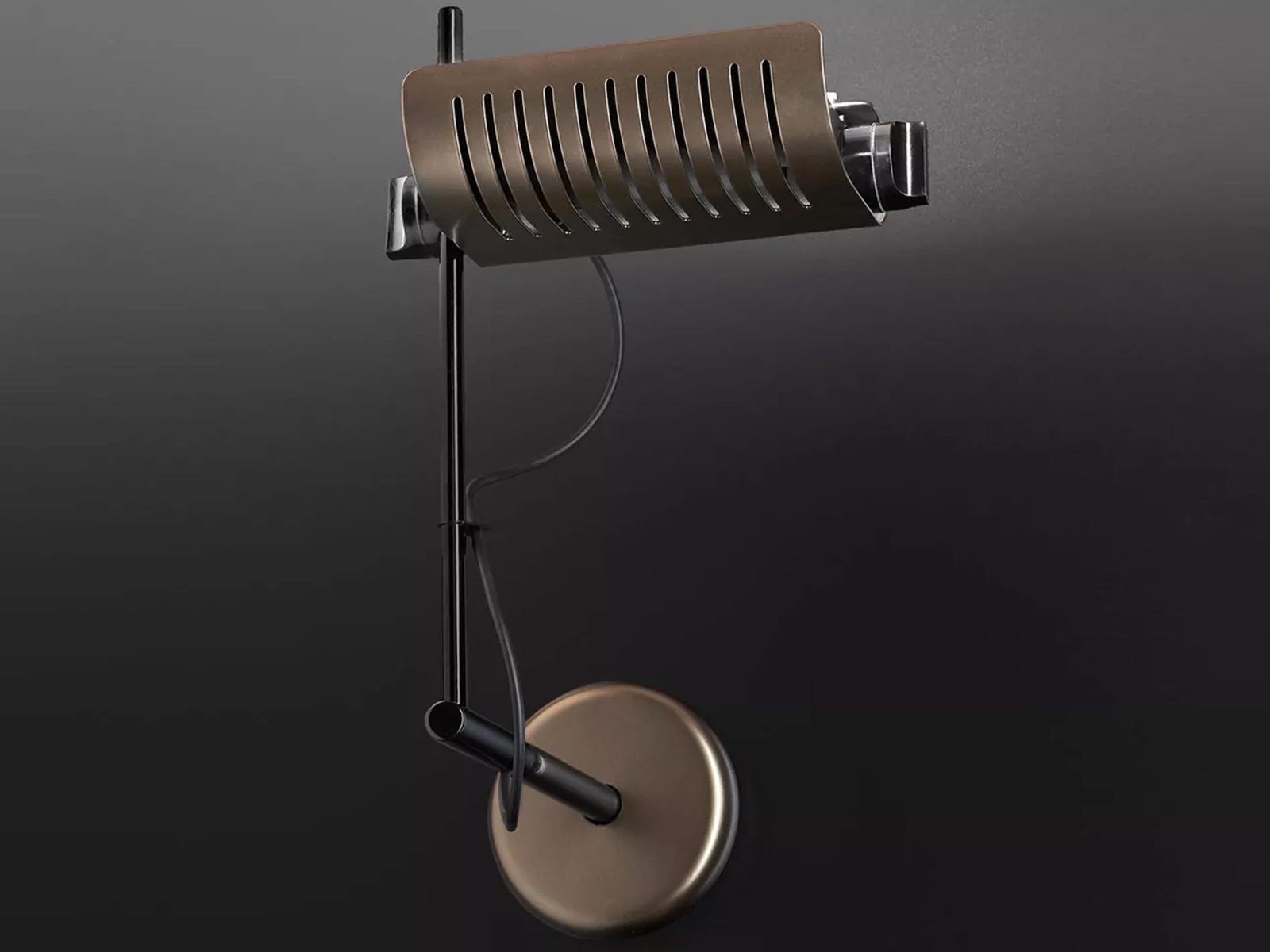 Oluce Colombo Wall Lamp