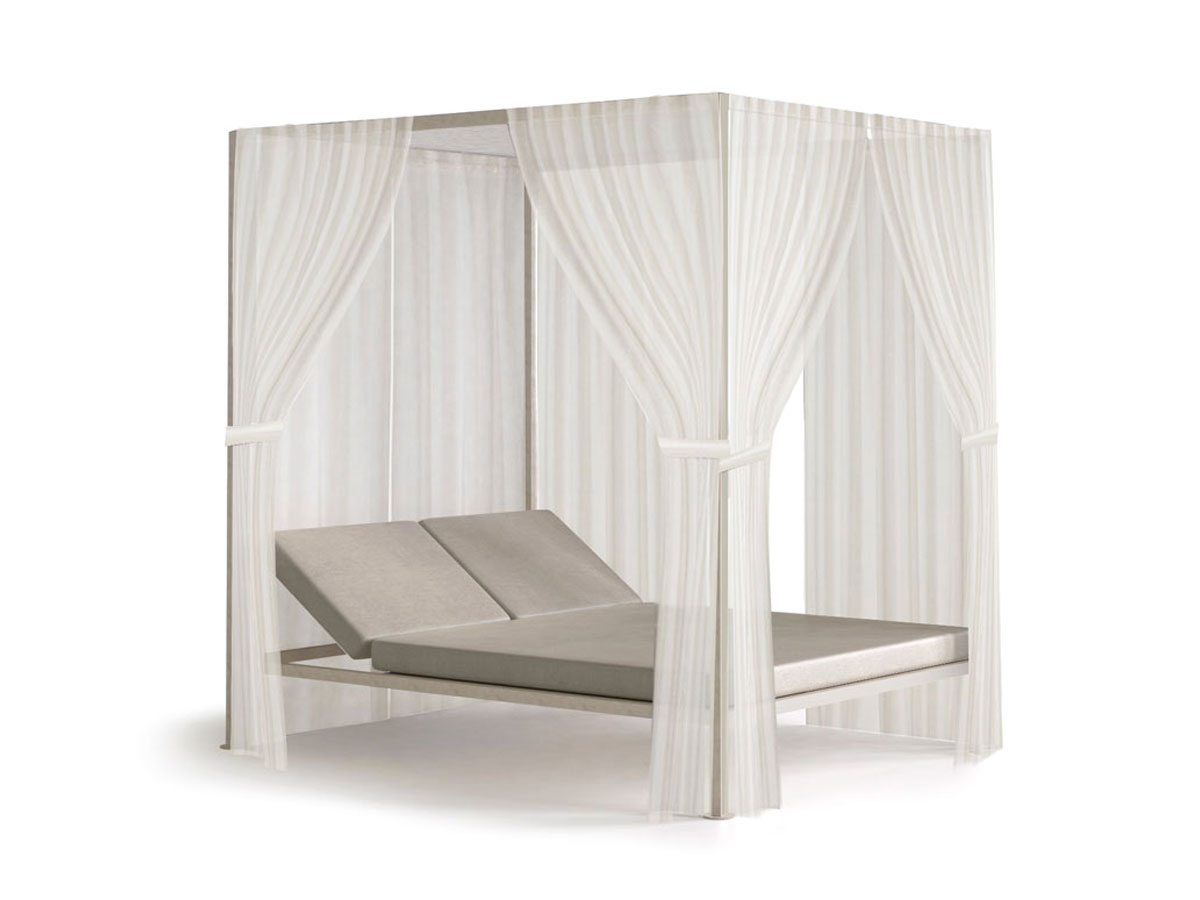 Opinion Ciatti Illetto Canopy Bed Outdoor