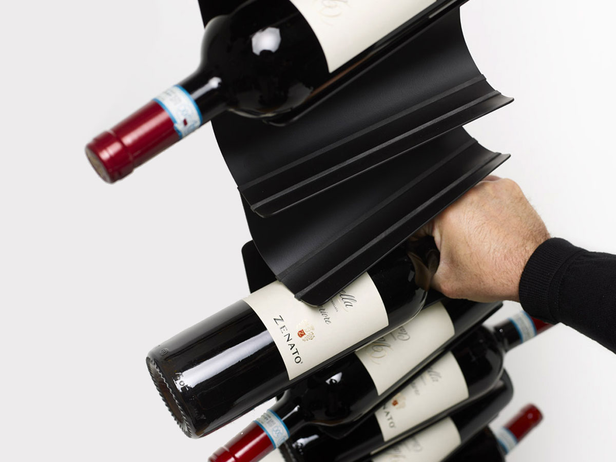 Opinion Ciatti Ptolomeo Wall Bottle Holder Black