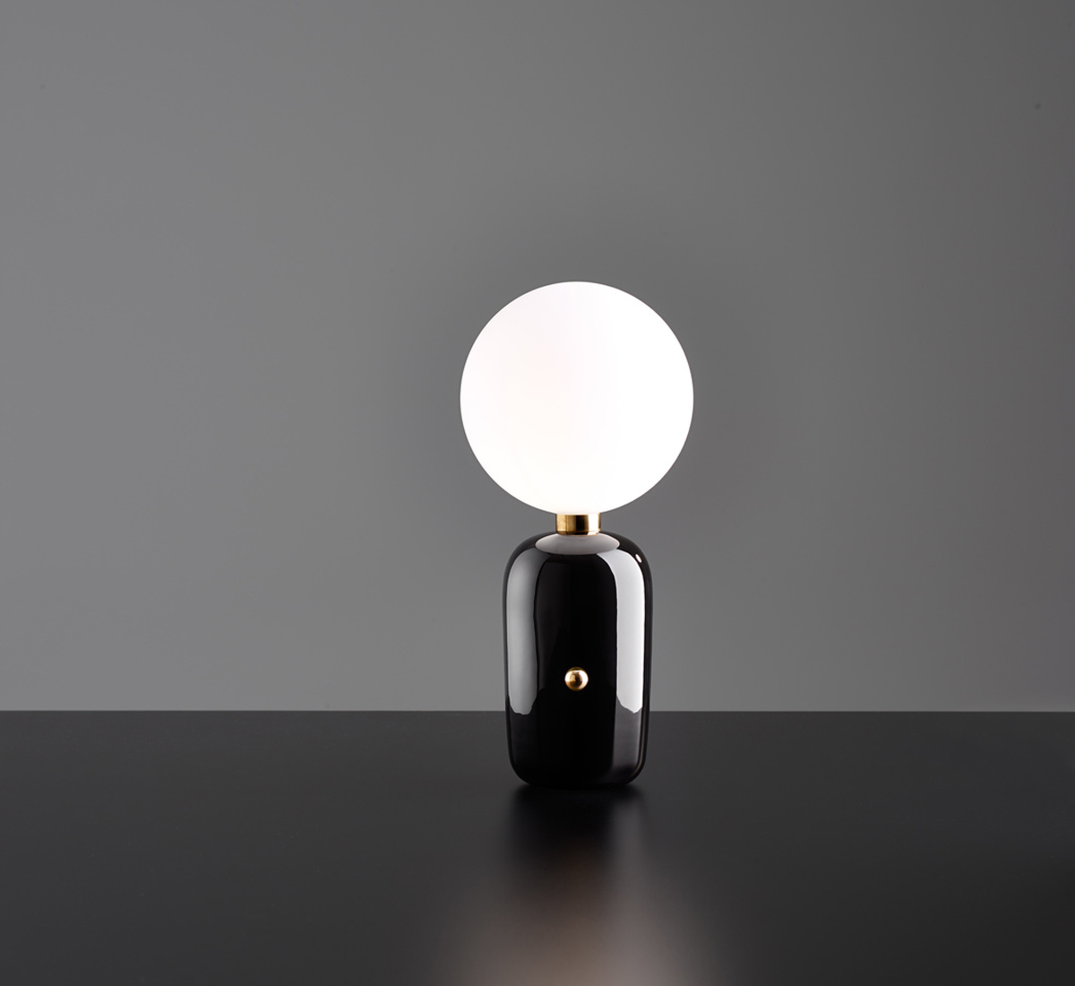 Parachilna Aballs M Pe Table Lamp