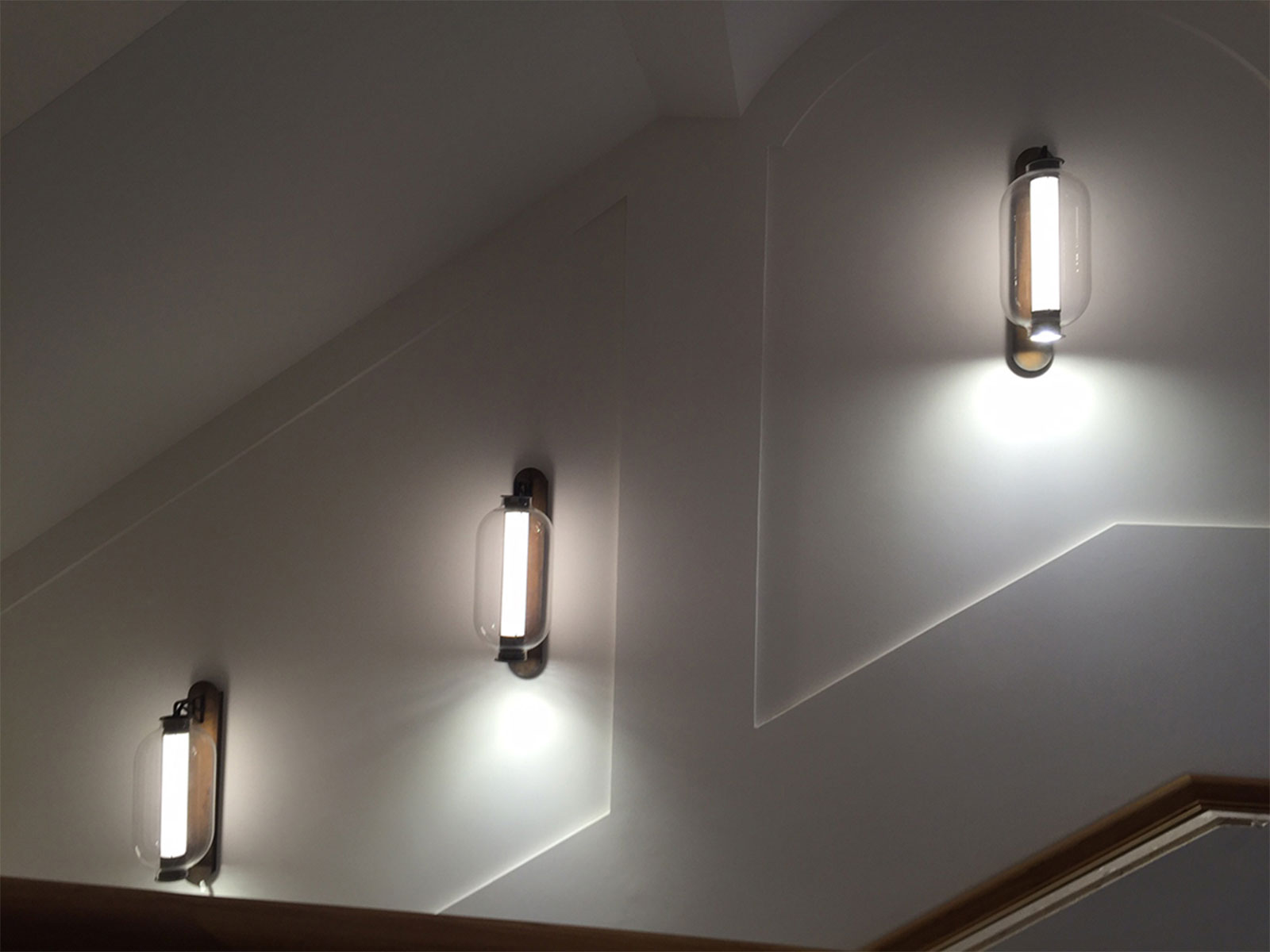 Parachilna Bai A Ba Ba Wall Lamp