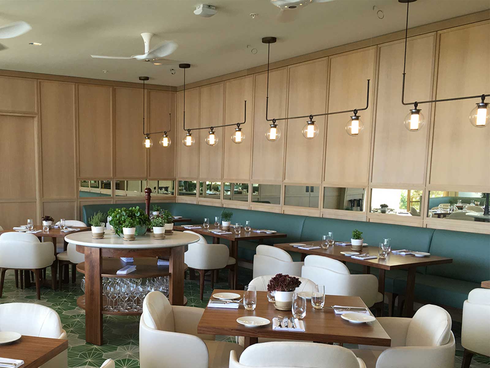 Parachilna Bai Chandelier 3 Suspension Lamp
