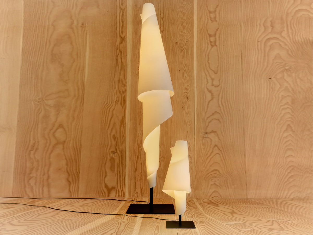 Parachilna Costura Floor Lamp