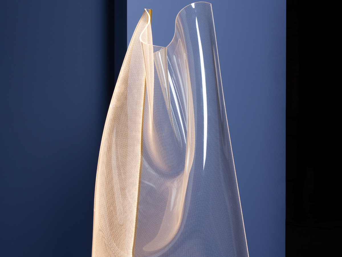 Parachilna Gweilo Han Gr Floor Lamp