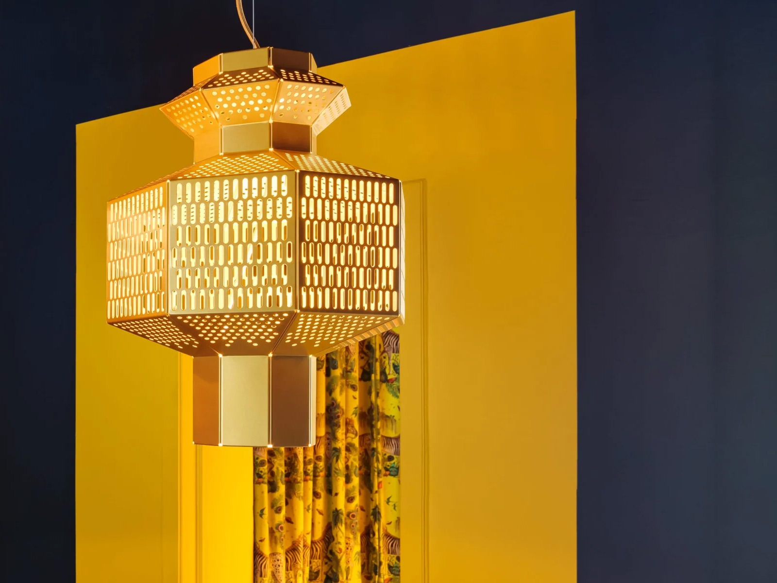 Parachilna Ma Rock T Pe Suspension Lamp