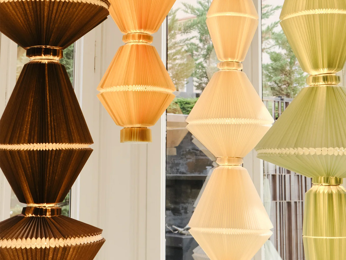 Parachilna Oiphorique P Still Floor Lamp