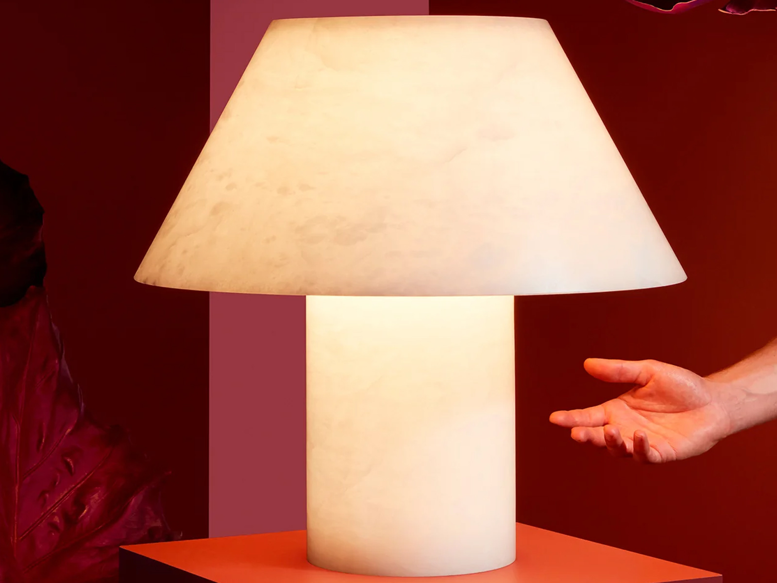 Parachilna Petra M Me Table Lamp