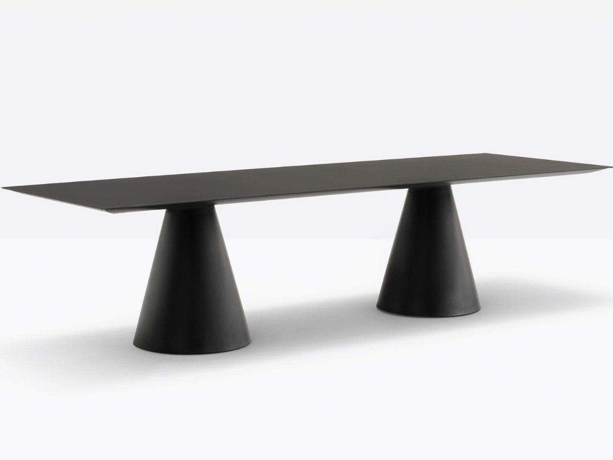 Pedrali Ikon Dining Table