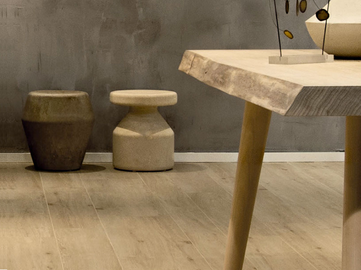 Pimar Gas Stool