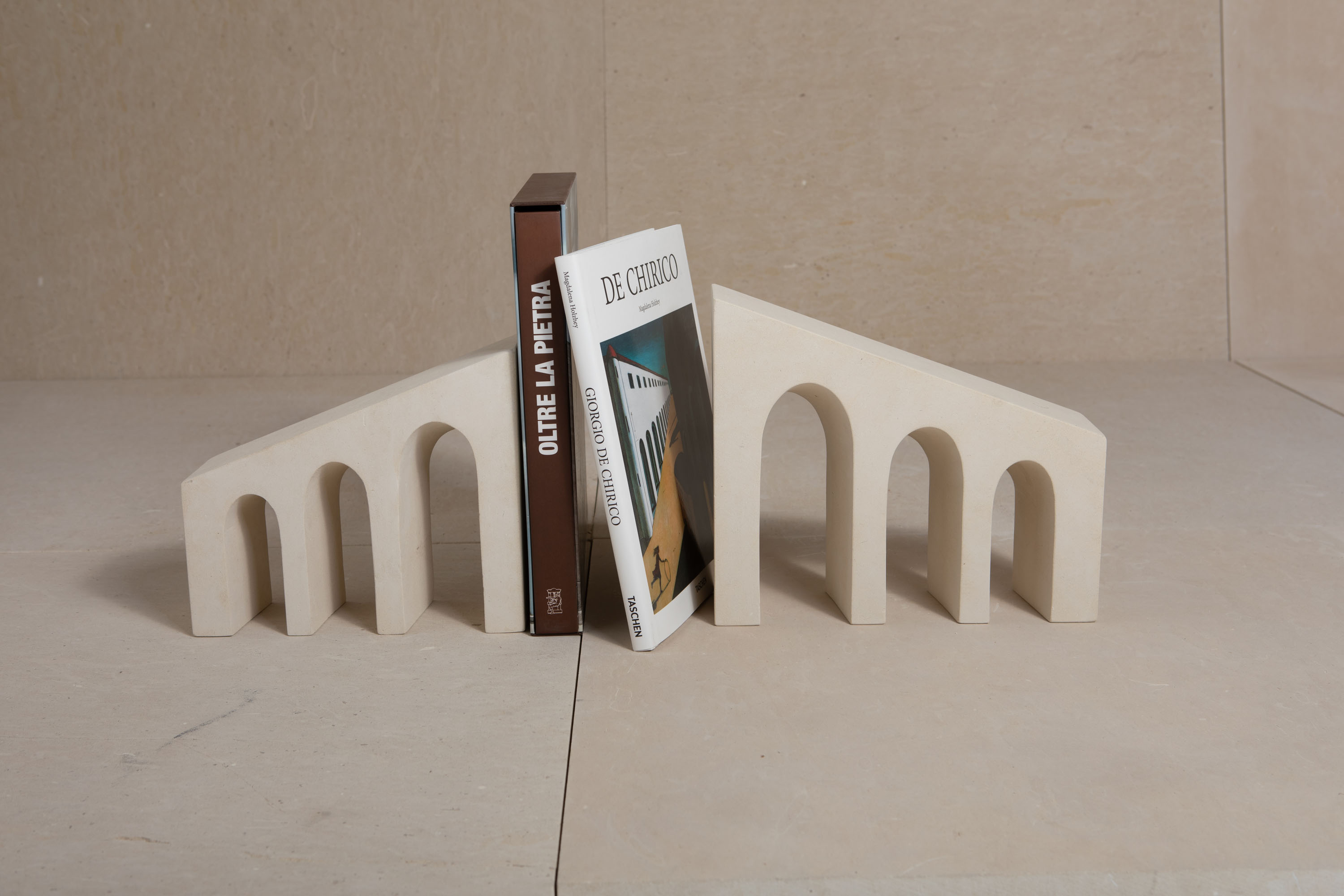Pimar Matafisica Bookend Set Of 2