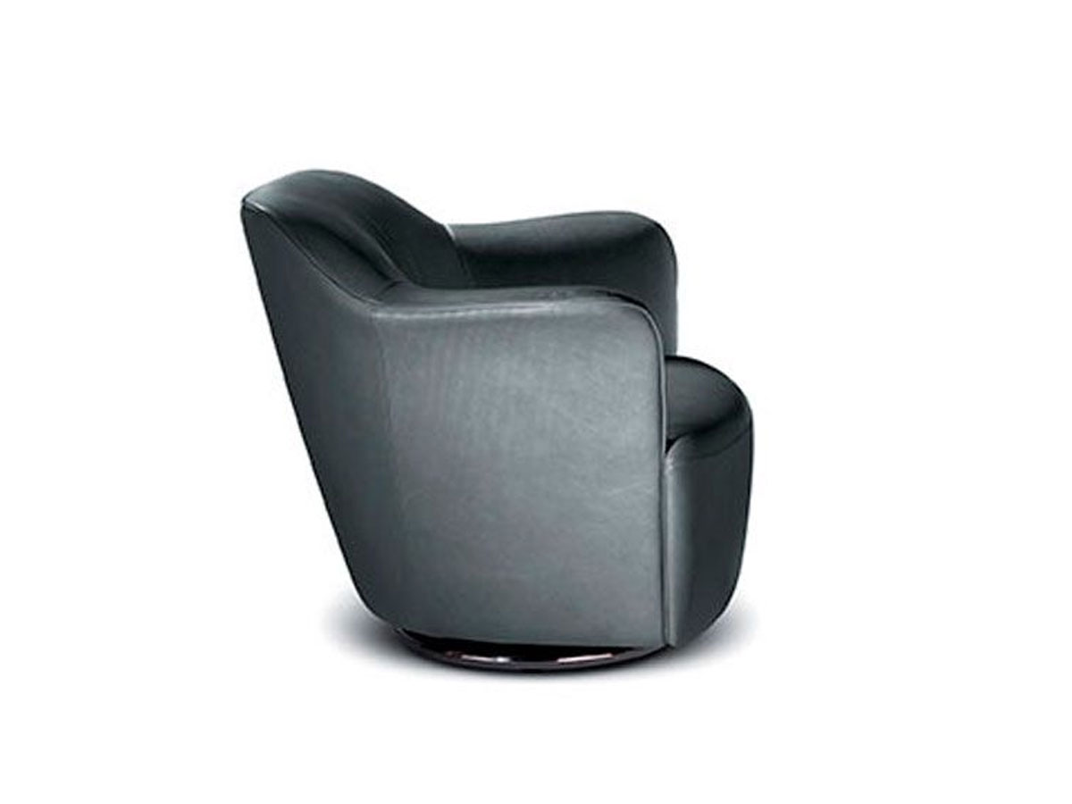 Poltrona Frau Aida Armchair