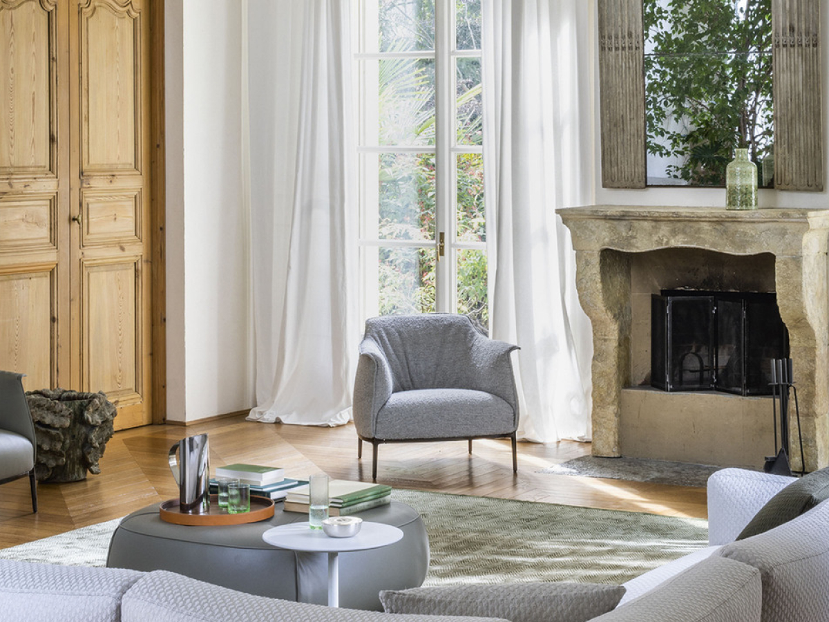 Poltrona Frau Archibald Armchair