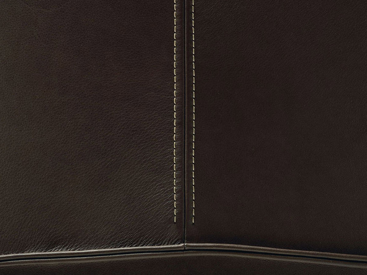 Poltrona Frau Archibald High Armchair
