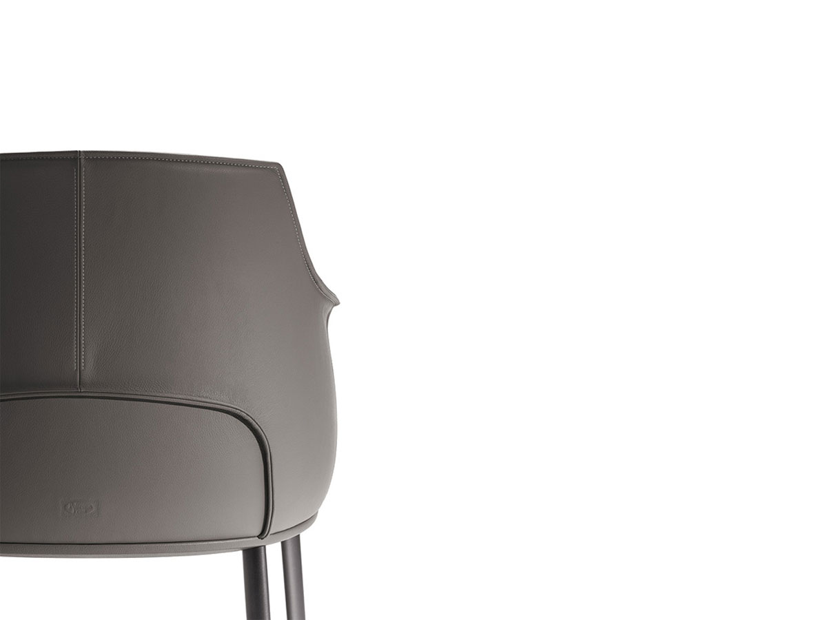 Poltrona Frau Archibald Large Dining Chair
