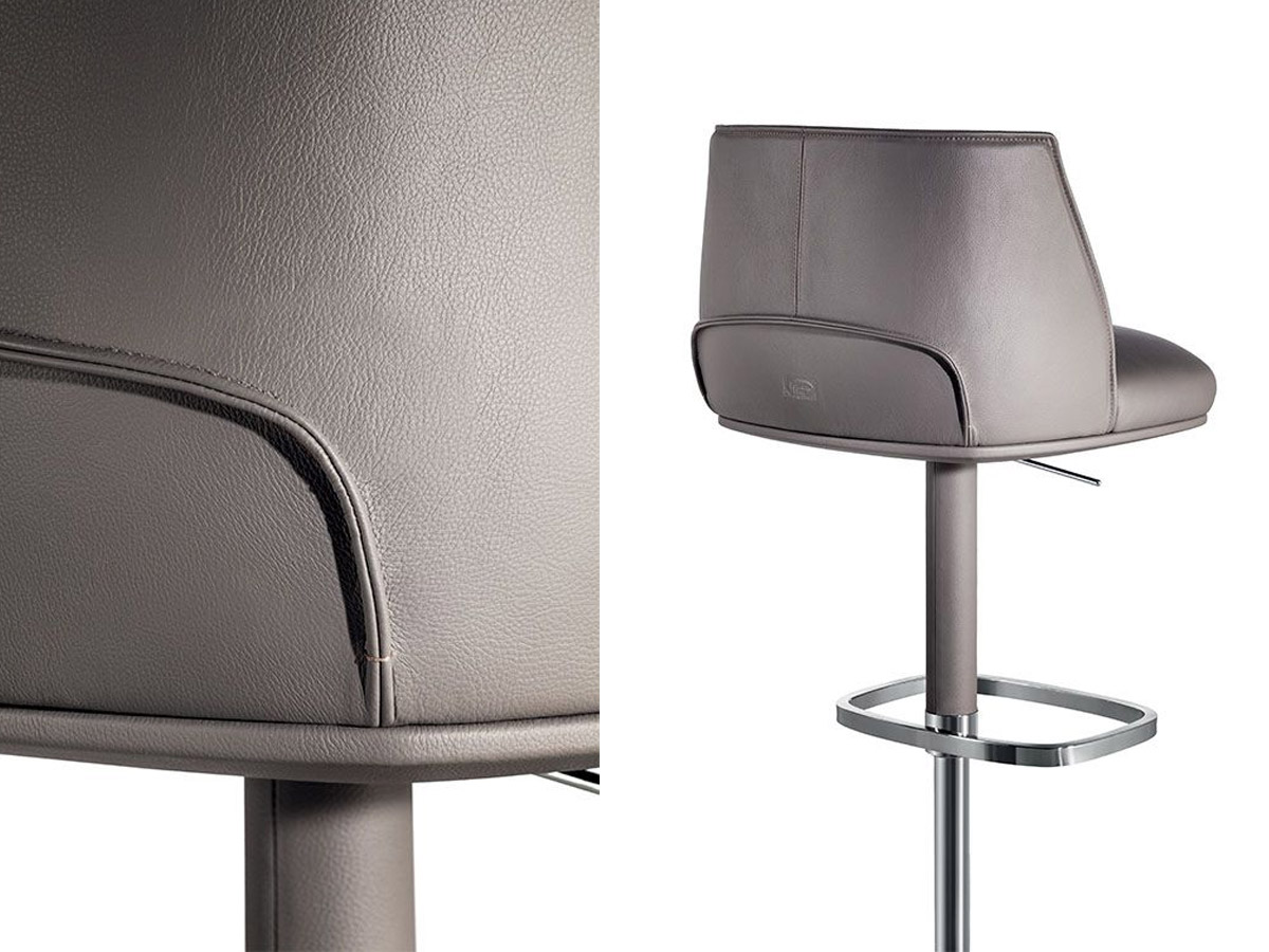 Poltrona Frau Archibald Stool Column Base
