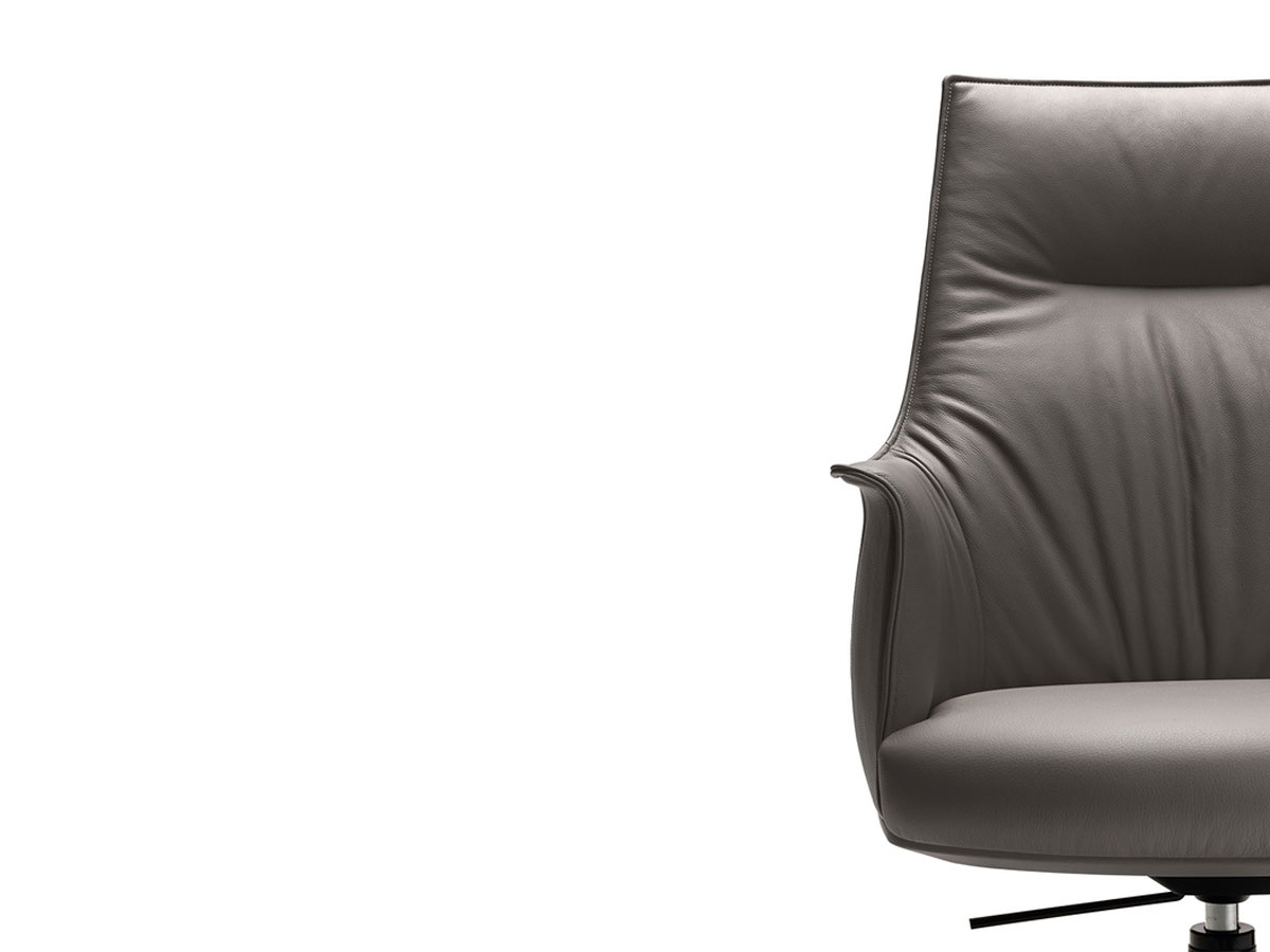 Poltrona Frau Archibald Task Executive Office Chair