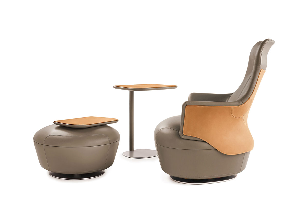 Poltrona Frau Assaya Armchair