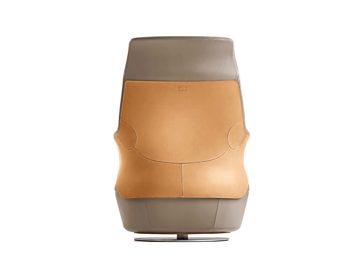 Poltrona Frau Assaya Armchair