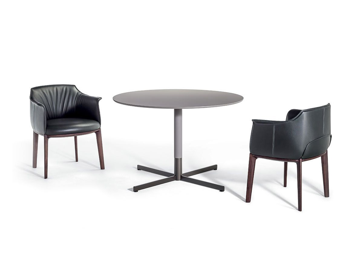 Poltrona Frau Bob Bistrot Table
