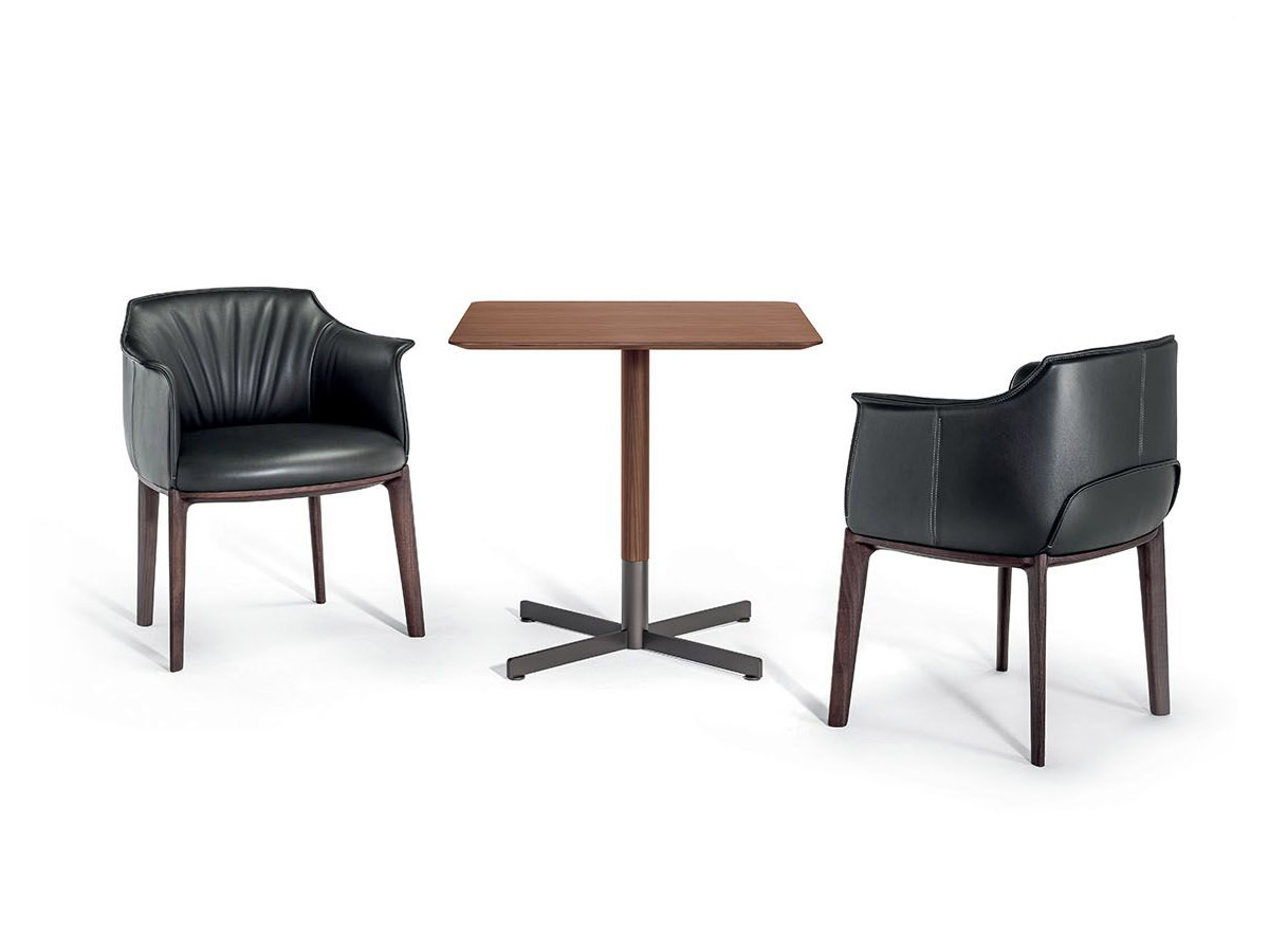 Poltrona Frau Bob Bistrot Table