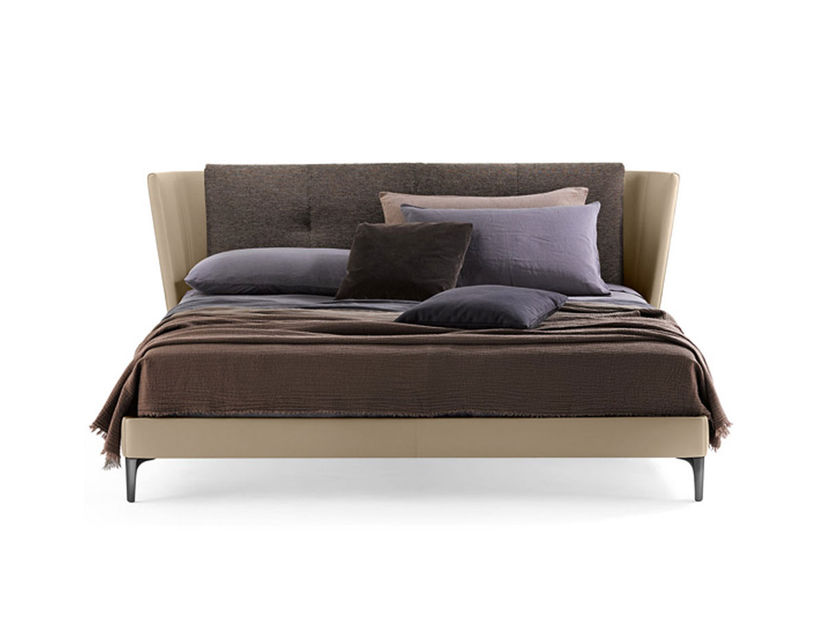 Poltrona Frau Bretagne Bed