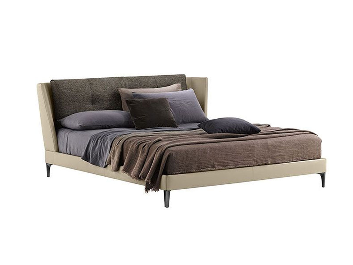 Poltrona Frau Bretagne Bed