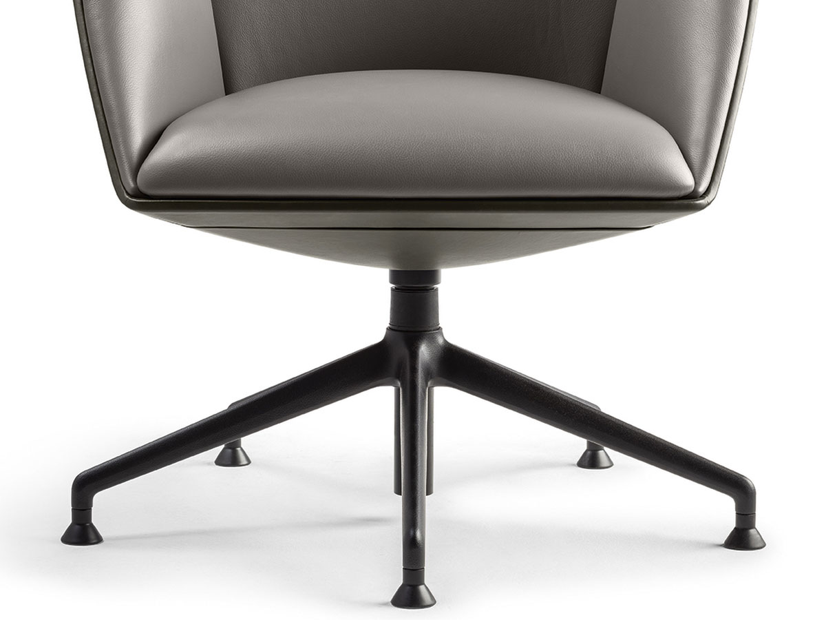 Poltrona Frau Cercle Visitor Office Chair