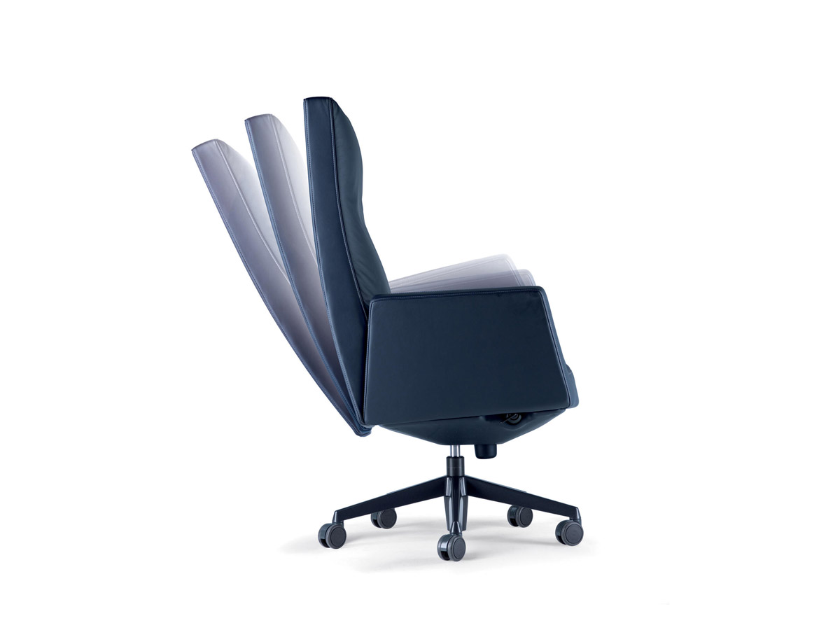 Poltrona Frau Chancellor President Armchair