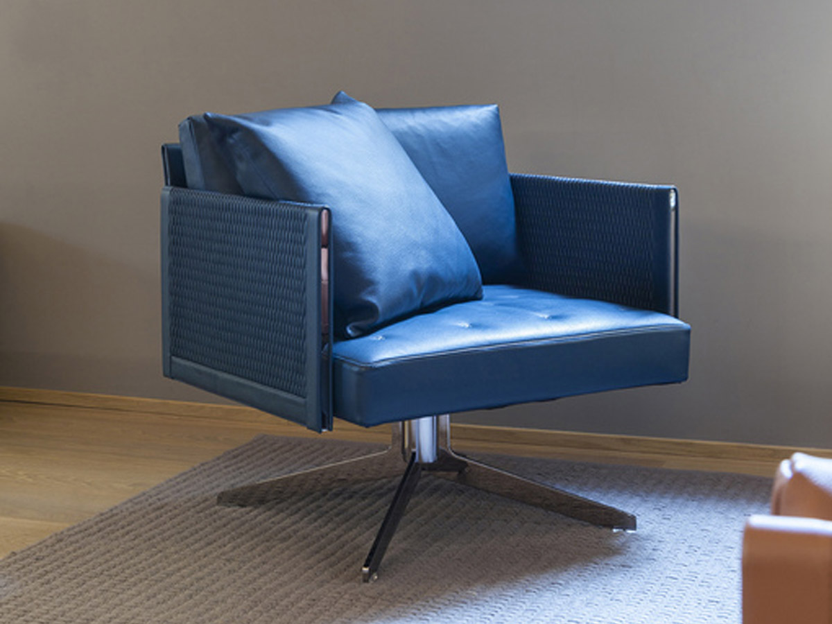 Poltrona Frau Clayton Swivel Armchair