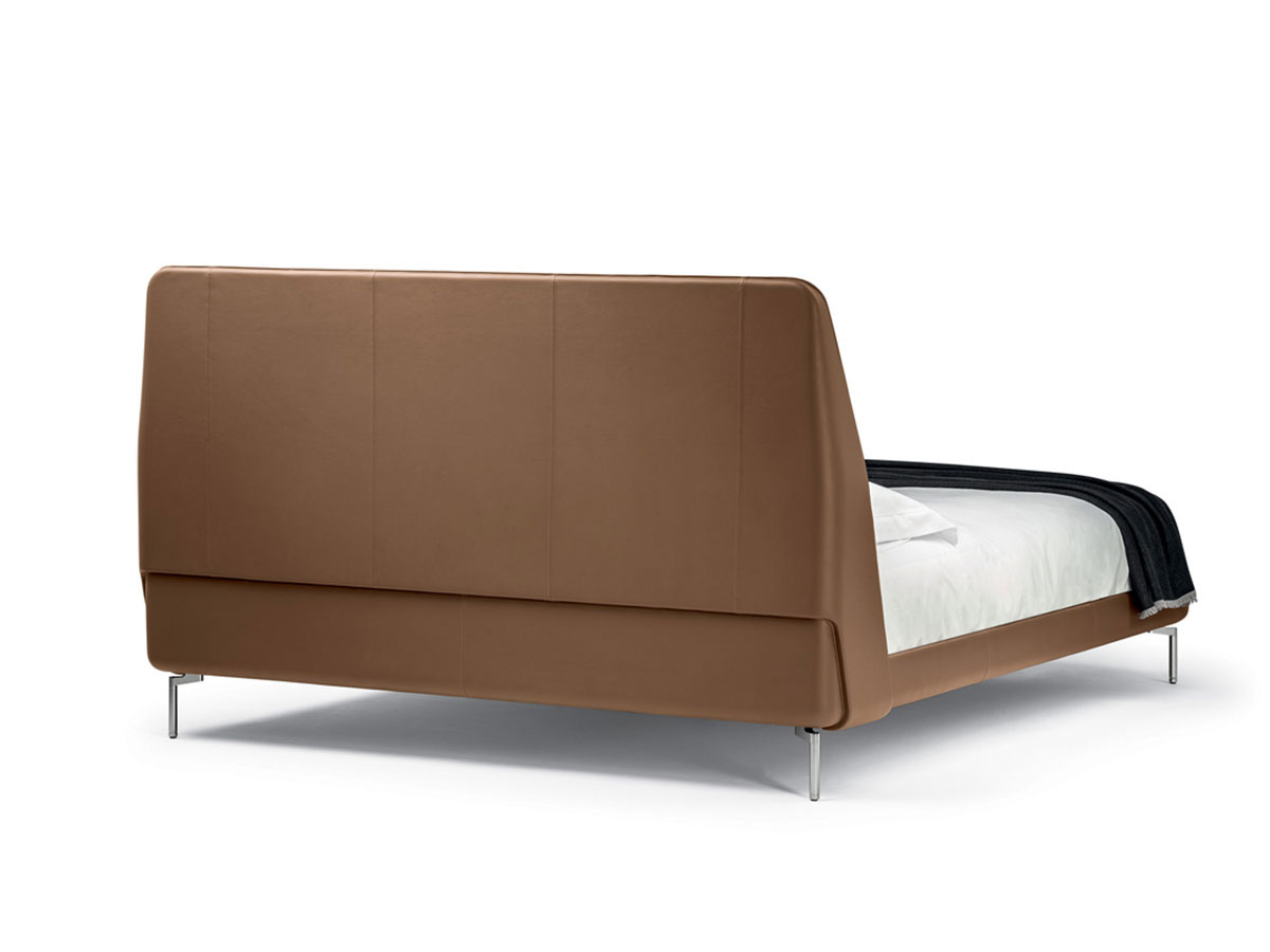 Poltrona Frau Coupe Bed