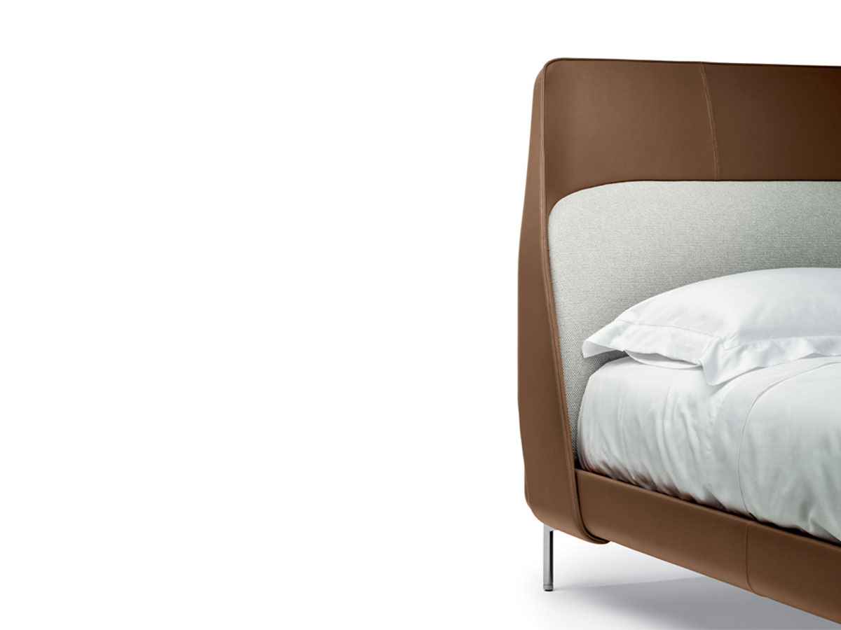 Poltrona Frau Coupe Bed