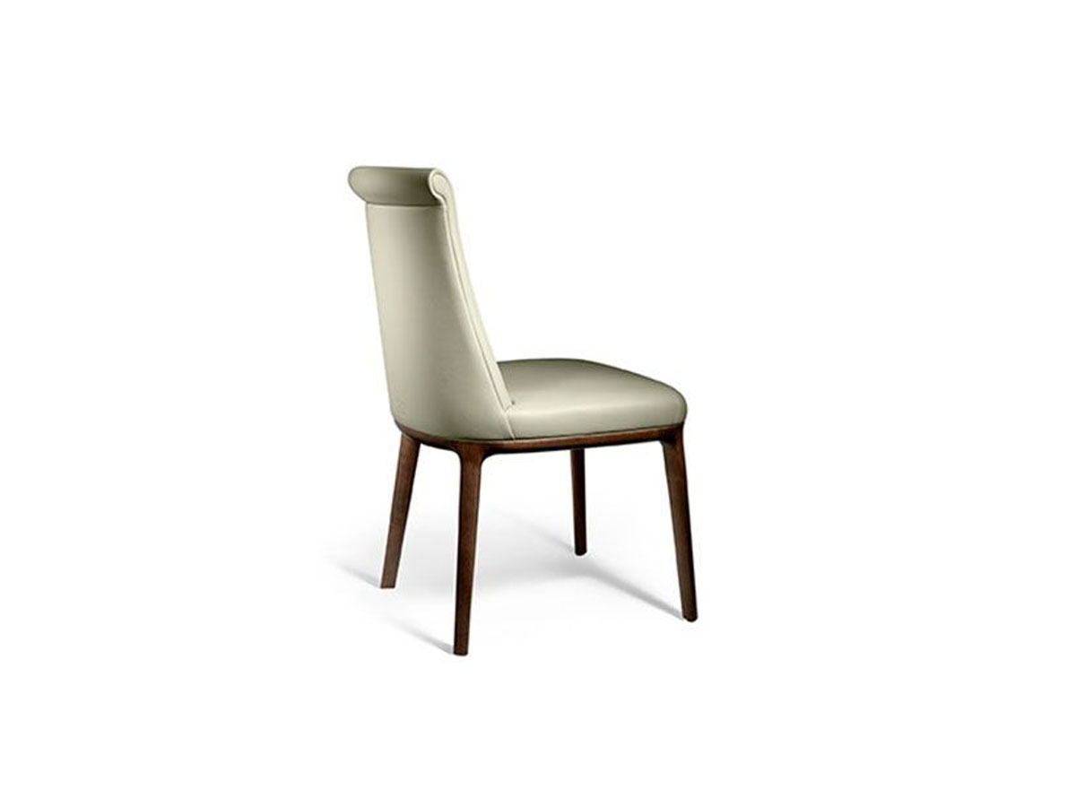 Poltrona Frau Diva Chair