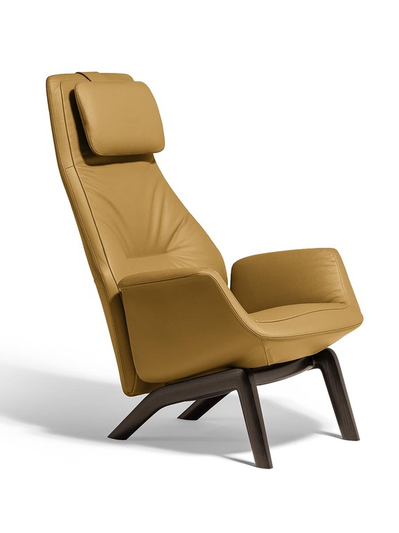 Poltrona Frau Downtown Lounge Armchair