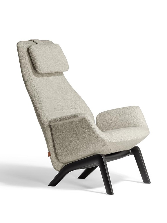 Poltrona Frau Downtown Lounge Armchair