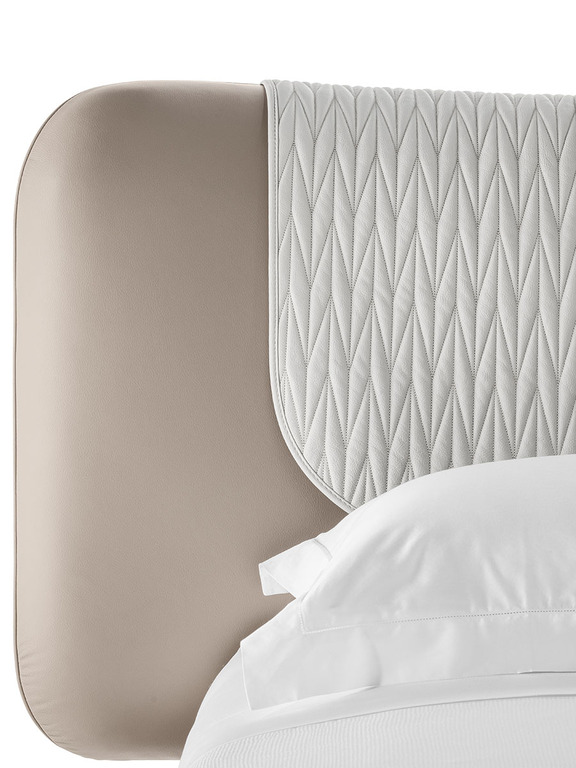 Poltrona Frau Duo Bed