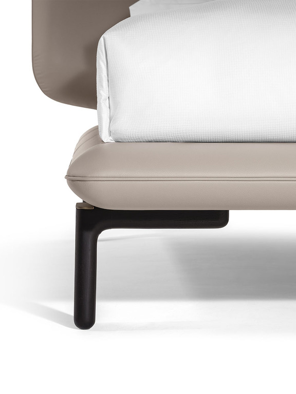 Poltrona Frau Duo Bed