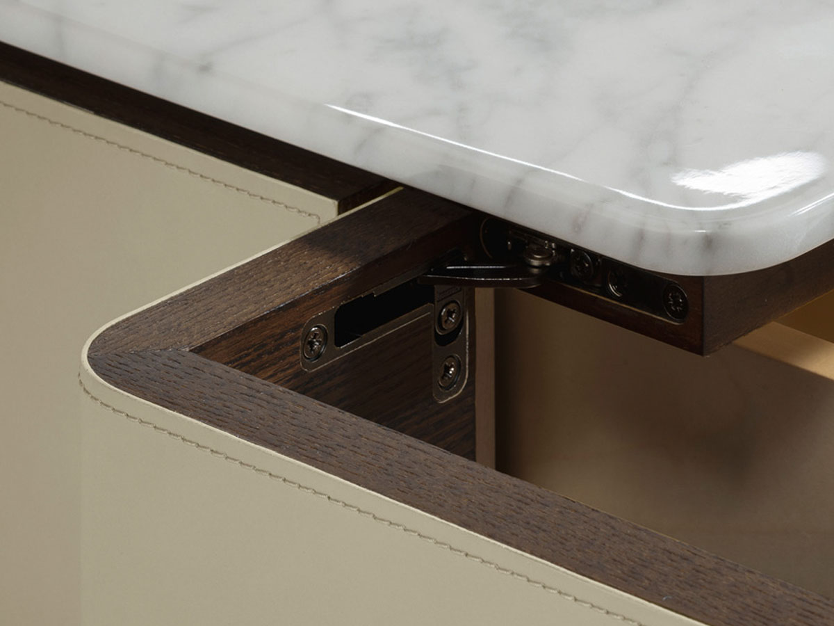 Poltrona Frau Fidelio Low Cabinet 180